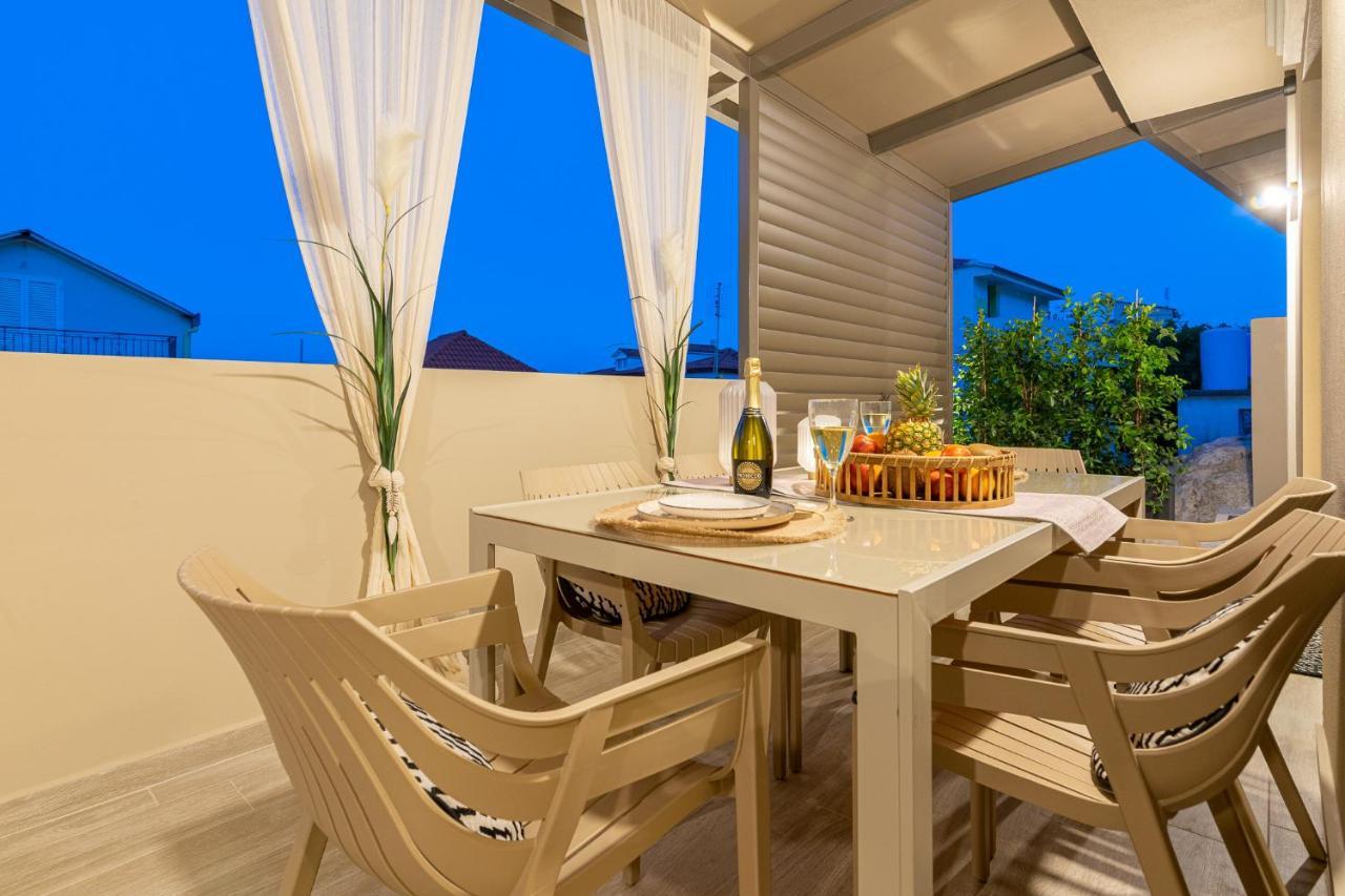 Vedi Town Luxury Apartment Zakynthos Buitenkant foto