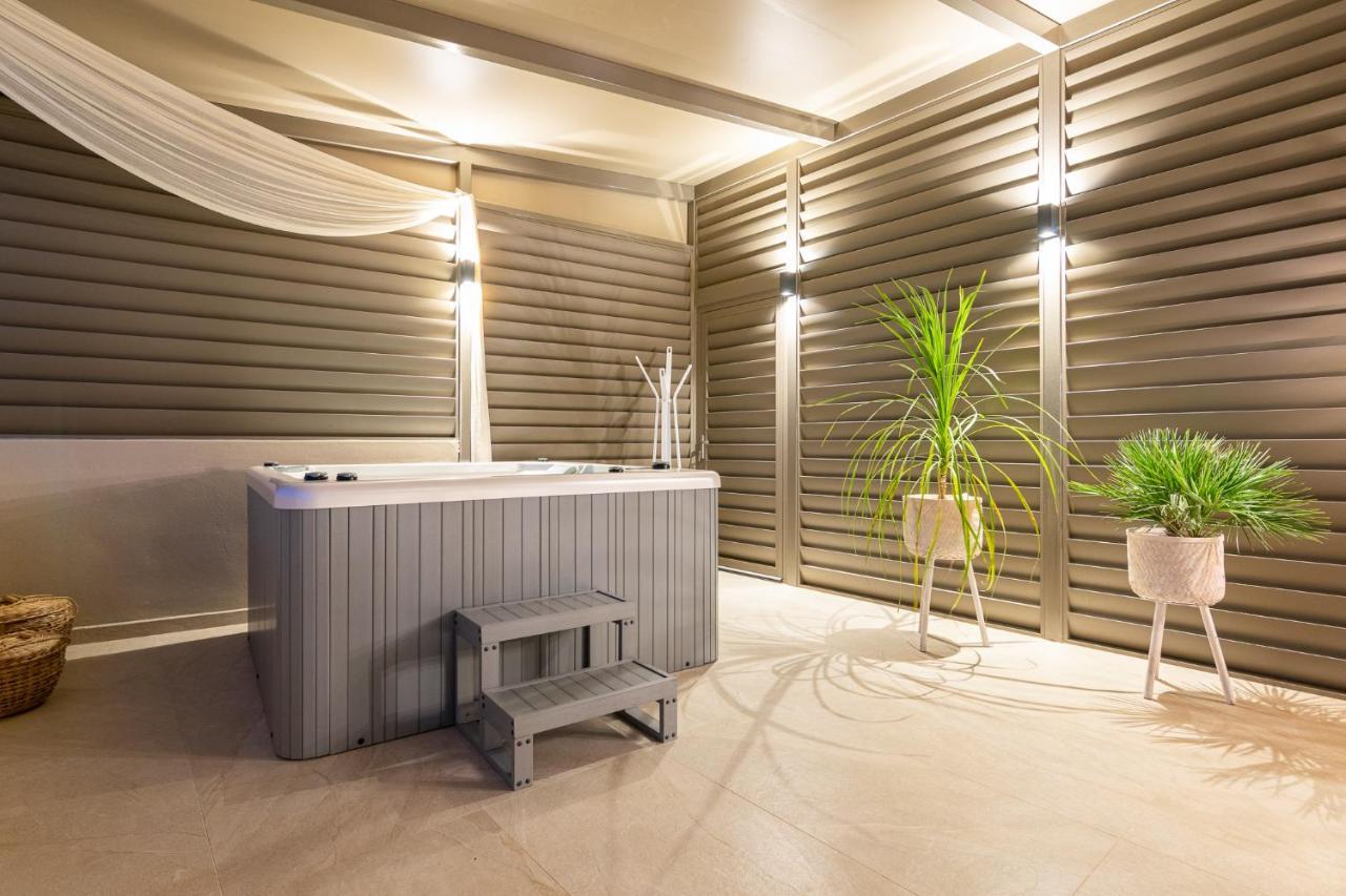 Vedi Town Luxury Apartment Zakynthos Buitenkant foto