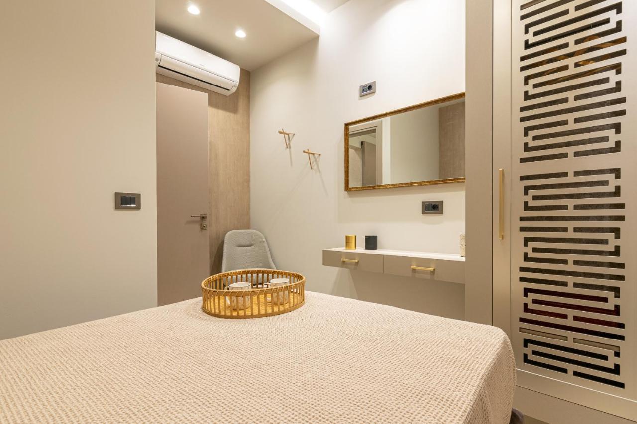 Vedi Town Luxury Apartment Zakynthos Buitenkant foto